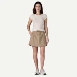 Patagonia W's Fleetwith Skort - Recycled Polyester & Elastane -Sportswear Shop ws fleetwith skort recycled polyester elastane skirt patagonia 813787