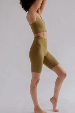 W's Float High-Rise Bike Shorts - Made From Recycled Plastic Bottles -Sportswear Shop ws float seamless high rise bike short made from 90 recycled plastic bottles shorts girlfriend collective 101566