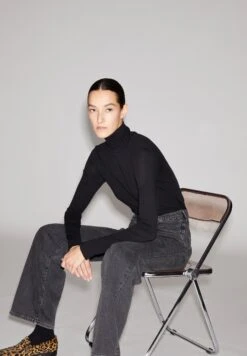 Armedangels W's Graziliaa Soft Turtleneck - 100% Organic Cotton -Sportswear Shop ws graziliaa soft turtleneck 100 organic cotton shirt armedangels 362075