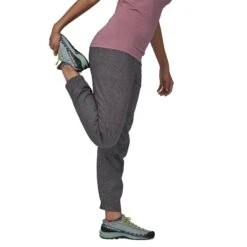 Patagonia W's Hampi Rock Pants - Organic Hemp & Recycled Polyester -Sportswear Shop ws hampi rock pants organic hemp recycled polyester pants patagonia 343282