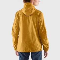 FJÄLLRÄVEN W's High Coast Wind Jacket - Polyamide & Organic Cotton -Sportswear Shop ws high coast wind jacket polyamide organic cotton jacket fjallraven 599153