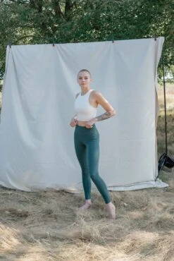 W's High-Rise Pocket Leggings - Made From Recycled Water Bottles -Sportswear Shop ws high rise pocket legging made from recycled water bottles leggings girlfriend collective 501013