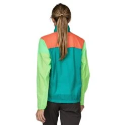 Patagonia W's Houdini Stash 1/2 Zip P/O - Recycled Nylon -Sportswear Shop ws houdini stash 12 zip po recycled nylon jacket patagonia 399817