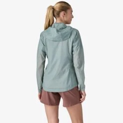 Patagonia W's Houdini® Jacket - 100% Recycled Nylon -Sportswear Shop ws houdinir jacket 100 recycled nylon jacket patagonia 411906