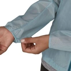 Patagonia W's Houdini® Jacket - 100% Recycled Nylon -Sportswear Shop ws houdinir jacket 100 recycled nylon jacket patagonia 754133