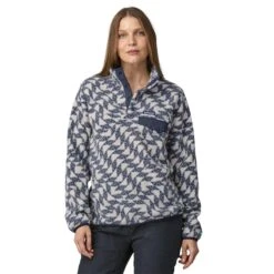 Patagonia W's Lightweight Synchilla Snap-T Fleece Pullover - Recycled Polyester -Sportswear Shop ws lightweight synchilla snap t fleece pullover recycled polyester shirt patagonia synched flight small natural s 167801