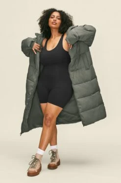 W's Long Puffer Jacket - Recycled PET -Sportswear Shop ws long puffer jacket recycled pet jacket girlfriend collective thyme s 290896