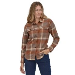 Patagonia W's Long-Sleeved Fjord Flannel Shirt - 100% Organic Cotton -Sportswear Shop ws long sleeved fjord flannel shirt 100 organic cotton shirt patagonia comstock dusky brown s 974152