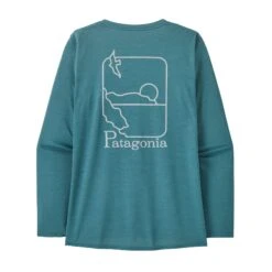 Patagonia W's L/S Cap Cool Daily Graphic Shirt - Waters - Recycled Polyester -Sportswear Shop ws ls cap cool daily graphic shirt waters recycled polyester shirt patagonia 111042