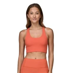 Patagonia W's Maipo Mid Impact Bra - NetPlus® Postconsumer Recycled Nylon -Sportswear Shop ws maipo mid impact bra underwear patagonia pimento red s 383014