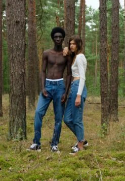 Armedangels W's Mairaa - Mom Fit High Waist - 100% Organic Cotton -Sportswear Shop ws mairaa x mom fit high waist 100 organic cotton pants armedangels 122985