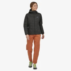 Patagonia W's Nano Puff® Hoody - Recycled Polyester -Sportswear Shop ws nano puffr hoody recycled polyester jacket patagonia 858408
