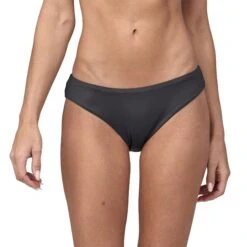 Patagonia W's Nanogrip Bottoms - Recycled Nylon -Sportswear Shop ws nanogrip bottoms recycled nylon swimwear patagonia ink black s 259480