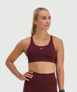 W's Performance Boost Sports Bra - Bluesign®-certified Production, Polyamide & Elastane -Sportswear Shop ws performance boost sports bra bluesignr certified production polyamide elastane underwear gymnation wine red xs 314615