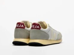 Veja W's Rio Branco Alveomesh - Recycled Polyester -Sportswear Shop ws rio branco alveomesh recycled polyester shoes veja 412211