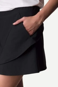 Houdini W's Skort - Recycled Polyester 25 Houdini W's Skort - Recycled Polyester -Sportswear Shop ws skort recycled polyester skirt houdini 805693