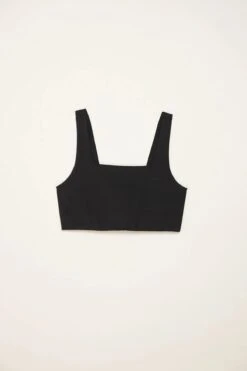 W's Tommy Bra Square Neck - Made From Recycled Plastic Bottles -Sportswear Shop ws tommy bra square neck made from recycled plastic bottles bra girlfriend collective 325188