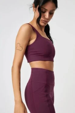 W's Tommy Bra Square Neck - Made From Recycled Plastic Bottles -Sportswear Shop ws tommy bra square neck made from recycled plastic bottles underwear girlfriend collective 799952