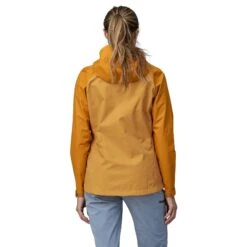 Patagonia W's Torrentshell 3L Jacket - 100% Recycled Nylon -Sportswear Shop ws torrentshell 3l jacket 100 recycled nylon jacket patagonia 623120