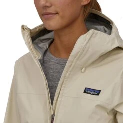 Patagonia W's Torrentshell 3L Jacket - 100% Recycled Nylon -Sportswear Shop ws torrentshell 3l jacket 100 recycled nylon jacket patagonia 654987