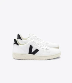 Veja W's V-10 CWL - Cotton Worked As Leather 40 Veja W's V-10 CWL - Cotton Worked As Leather -Sportswear Shop ws v 10 cwl cotton worked as leather shoes veja white black 37 601262