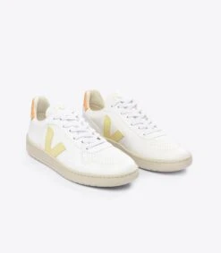 Veja W's V-10 CWL - Cotton Worked As Leather 36 Veja W's V-10 CWL - Cotton Worked As Leather -Sportswear Shop ws v 10 cwl cotton worked as leather shoes veja white sun peach 37 674081