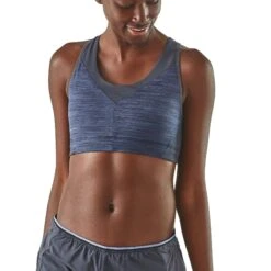 Patagonia W's Wild Trails Sports Bra - Recycled Polyester -Sportswear Shop ws wild trails sports bra recycled polyester bra patagonia space dye dolomite blue s 761828