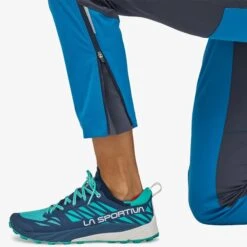 Patagonia W's Wind Shield Pants - Recycled Polyester -Sportswear Shop ws wind shield pants pants patagonia 396262